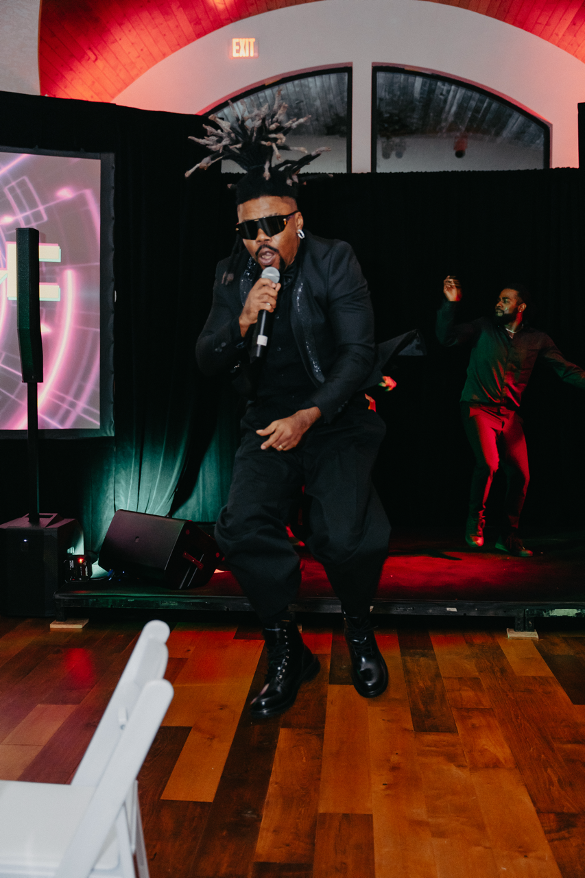 Gallery Image #slidesGrid35