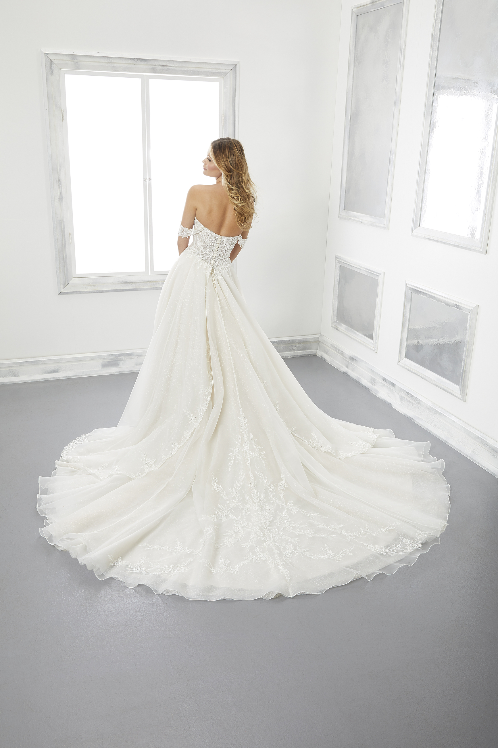 Mori lee 681 deals